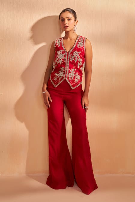 Aakansha Gupta Red Silk Embroidery, Sequins V-neck Dusk-cord Set