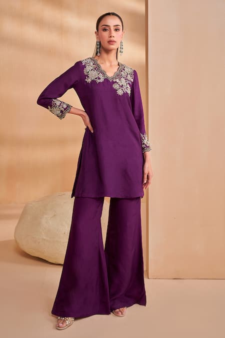 Buy_Aakansha Gupta_Purple Silk, Tulle Embroidery, Sequins Round Neck Elara Kurta Set 