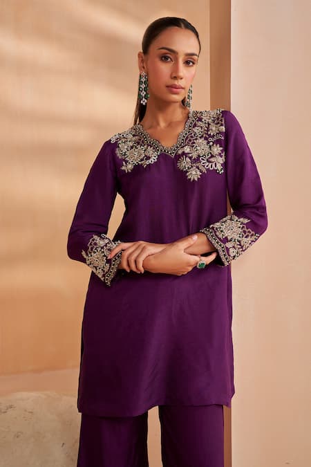 Buy_Aakansha Gupta_Purple Tussar, Silk Embroidery Round Neck Elara Kurta Set _Online_at_Aza_Fashions