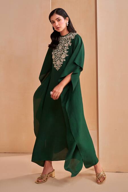 Aakansha Gupta_Green Silk Embroidery Round Neck Glade Kaftan Dress _Online_at_Aza_Fashions