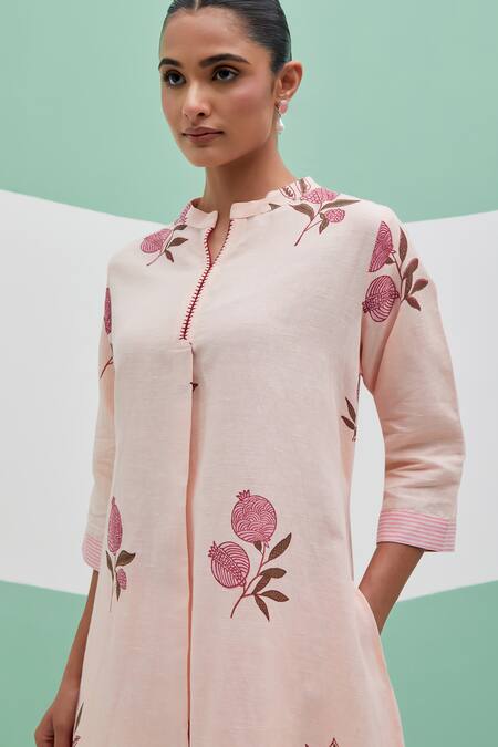 Shop_Priya Chaudhary_Peach Linen Embroidery Mandarin Collar Block Print Kurta Set 