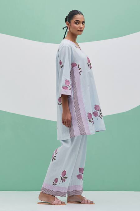Shop_Priya Chaudhary_Sky Blue Linen Embroidery V-neck Block Print Kurta Set _Online_at_Aza_Fashions