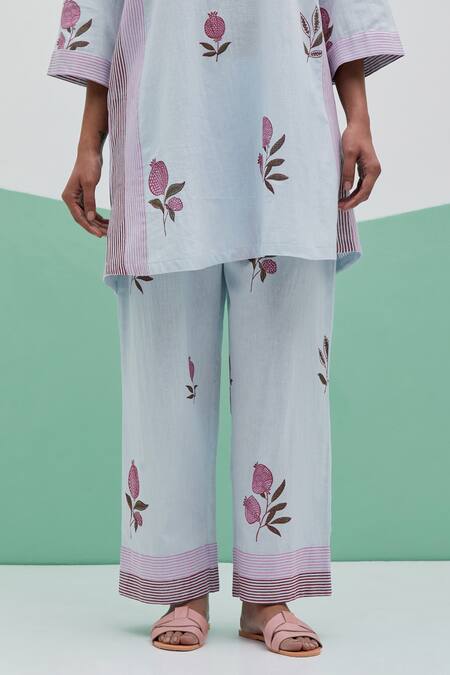 Buy_Priya Chaudhary_Sky Blue Linen Embroidery V-neck Block Print Kurta Set 