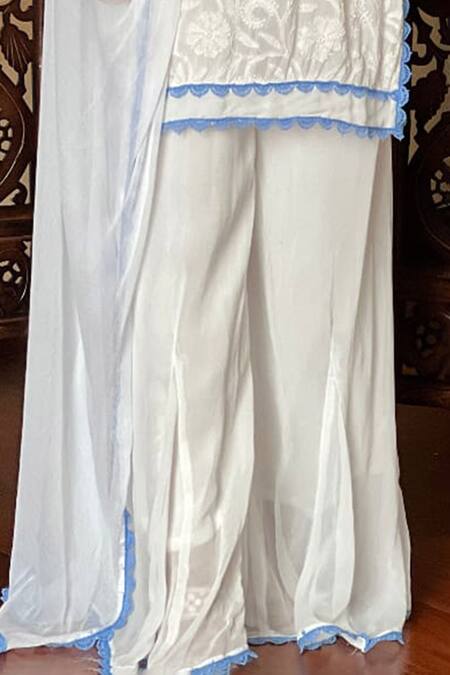 LABEL AISHWARYRIKA_White Georgette Embroidery, Lace Round Neck Short Chikankari Kurta Set _Online_at_Aza_Fashions