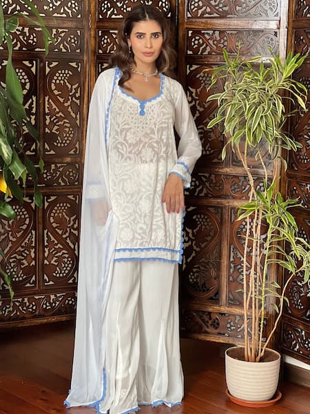 Buy_LABEL AISHWARYRIKA_White Georgette Embroidery, Lace Round Neck Short Chikankari Kurta Set _Online_at_Aza_Fashions