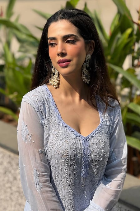 Buy_LABEL AISHWARYRIKA_Blue Georgette Embroidery Round Neck Jewel Chikankari Kurta Set _Online_at_Aza_Fashions