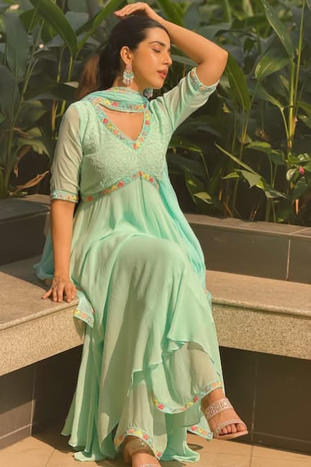 Buy_LABEL AISHWARYRIKA_Blue Georgette Embroidery V-neck Malt Chikankari Anarkali Set _Online_at_Aza_Fashions