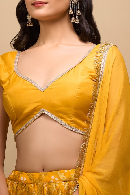 Buy_Naintara Bajaj_Yellow Silk, Chiffon Embroidery Embellished Lehenga Set 