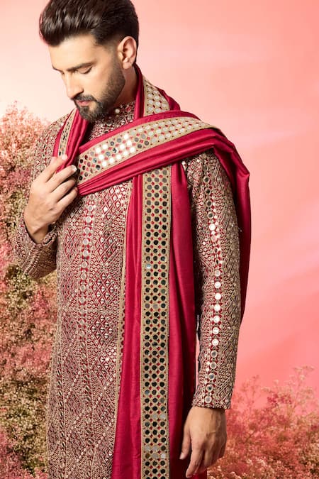 Kasbah_Maroon Georgette Mirrors Work Kurta With Stole _Online_at_Aza_Fashions
