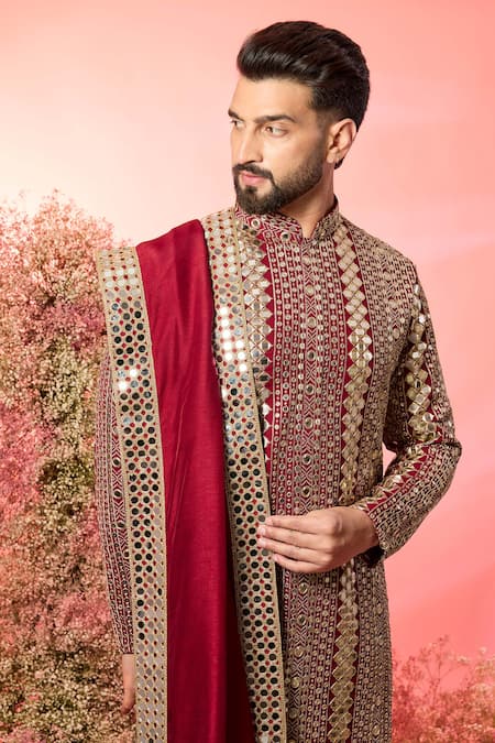 Kasbah_Maroon Georgette Mirrors Work Kurta With Stole _Online_at_Aza_Fashions