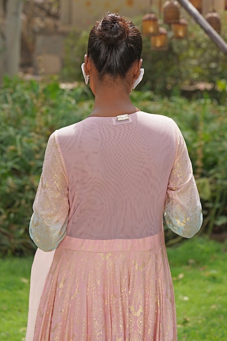 Buy_Soniya G_Blush Chiffon, Georgette, Silk Embroidery V-neck Pink Ombre Anarakali Set _Online_at_Aza_Fashions