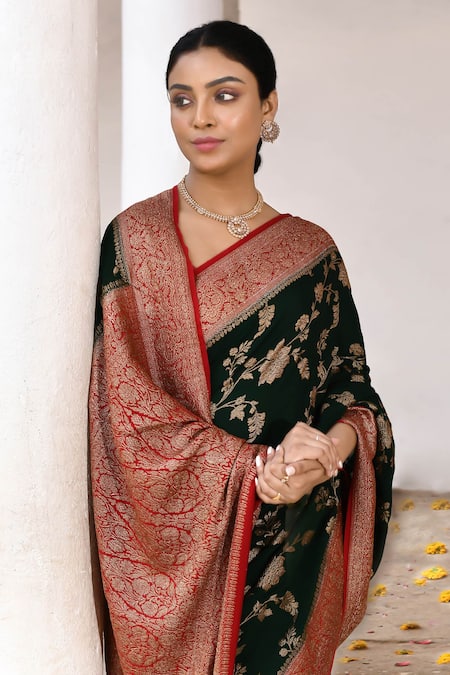 Shop_Naaritva India_Green Crepe, Chiffon, Silk Handwoven Work Banarasi Saree With Running Blouse _Online_at_Aza_Fashions