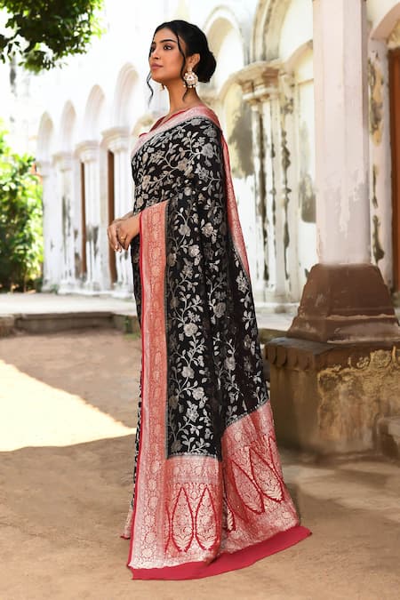 Buy_Naaritva India_Black Crepe, Chiffon, Silk Zari Handwoven Banarasi Saree With Running Blouse _Online_at_Aza_Fashions