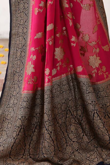 Buy_Naaritva India_Fuchsia Crepe, Chiffon, Silk Zari Handwoven Banarasi Saree With Running Blouse 