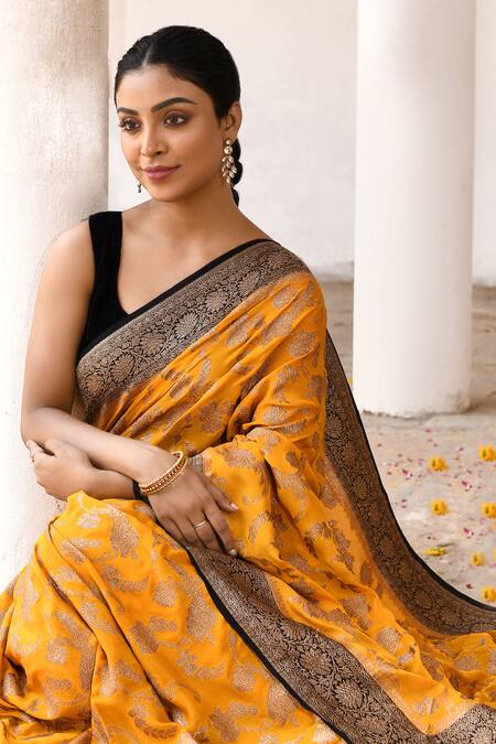 Buy_Naaritva India_Yellow Crepe, Chiffon, Silk Handwoven Work Banarasi Saree With Running Blouse 