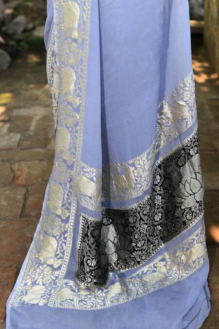 Shop_Naaritva India_Silver Crepe, Silk, Chiffon Handwoven Work Banarasi Saree With Running Blouse 