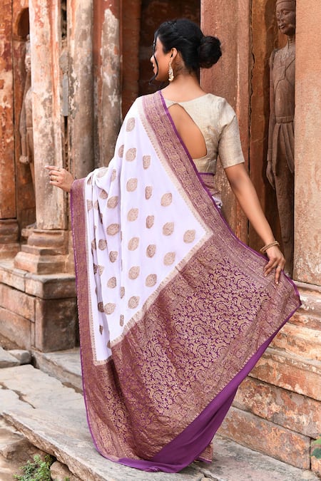 Naaritva India Light Purple Handwoven Zari Banarasi Saree With Running Blouse 