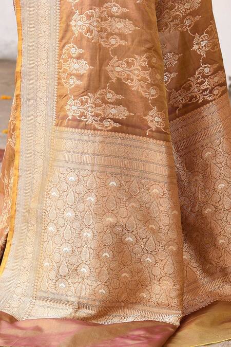 Naaritva India_Yellow Zari Handwoven Banarasi Saree With Running Blouse _at_Aza_Fashions