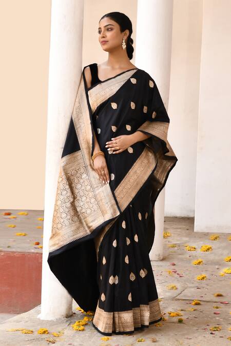 Buy_Naaritva India_Black Zari Handwoven Banarasi Saree With Running Blouse _Online_at_Aza_Fashions