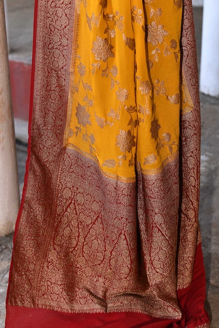 Buy_Naaritva India_Yellow Crepe, Chiffon, Silk Handwoven Work Banarasi Saree With Running Blouse _Online_at_Aza_Fashions