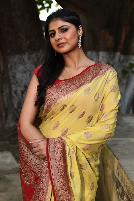 Buy_Naaritva India_Yellow Chiffon, Silk, Crepe Zari Handwoven Banarasi Saree With Running Blouse _Online_at_Aza_Fashions