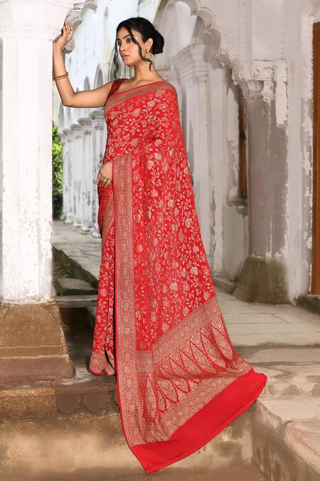 Naaritva India_Red Crepe, Chiffon, Silk Zari Handwoven Banarasi Saree With Running Blouse _Online_at_Aza_Fashions