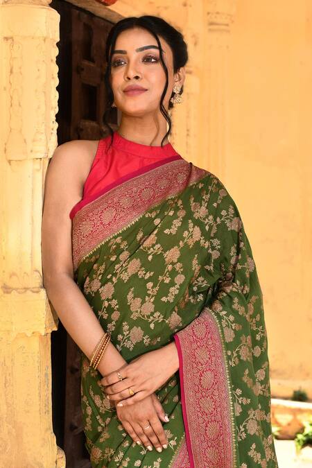 Shop_Naaritva India_Green Crepe, Chiffon, Silk Handwoven Work Banarasi Saree With Running Blouse _Online_at_Aza_Fashions