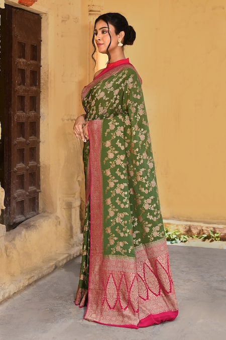 Buy_Naaritva India_Green Crepe, Chiffon, Silk Handwoven Work Banarasi Saree With Running Blouse 