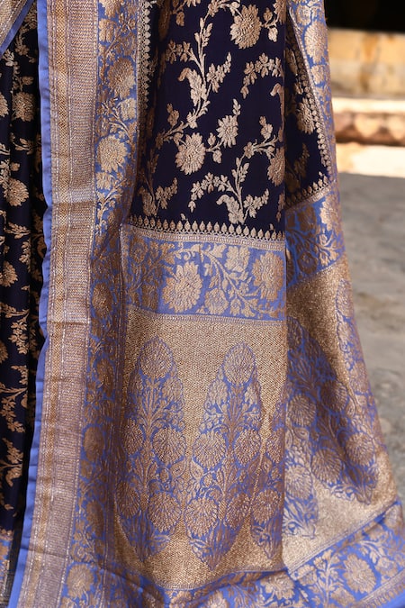 Buy_Naaritva India_Navy Crepe, Chiffon, Silk Blue Handwoven Banarasi Saree With Running Blouse 