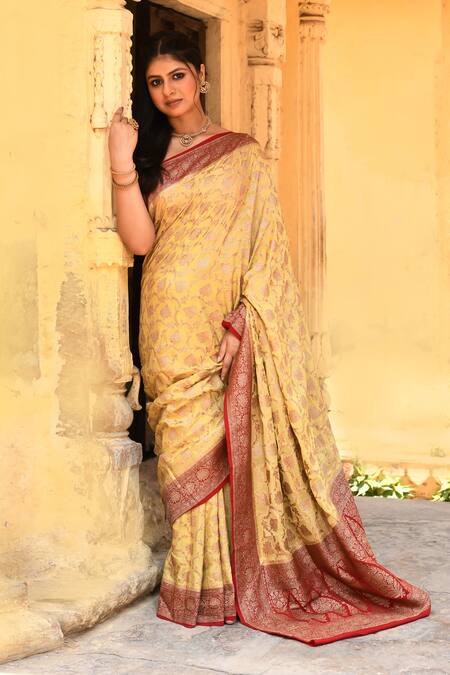 Buy_Naaritva India_Yellow Crepe, Silk, Chiffon Zari Handwoven Banarasi Saree With Running Blouse _Online_at_Aza_Fashions