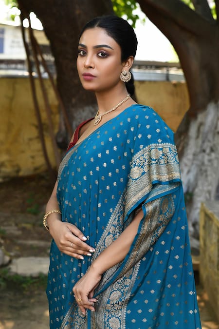 Naaritva India_Green Crepe, Handwoven Work Peacock Banarasi Saree With Running Blouse _Online_at_Aza_Fashions