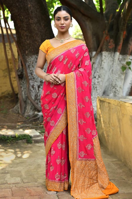 Naaritva India Bright Pink Handwoven Zari Banarasi Saree With Running Blouse 