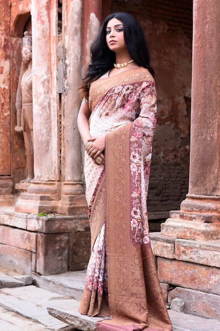 Buy_Naaritva India_Ivory Crepe, Chiffon, Silk Handwoven Banarasi Saree With Running Blouse _Online_at_Aza_Fashions