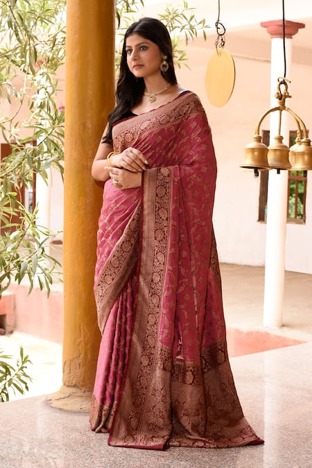 Naaritva India_Pink Crepe, Chiffon, Silk Handwoven Dark Banarasi Saree With Running Blouse _Online_at_Aza_Fashions