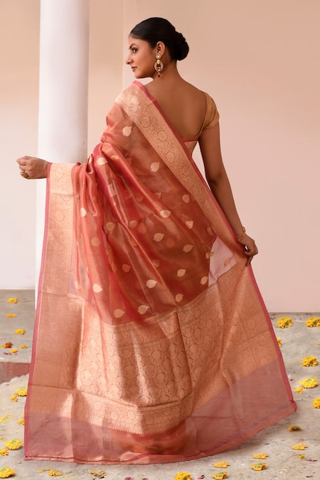 Naaritva India Handwoven Zari Rose Gold Banarasi Saree With Running Blouse 