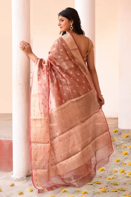 Naaritva India Handwoven Zari Banarasi Saree With Running Blouse 