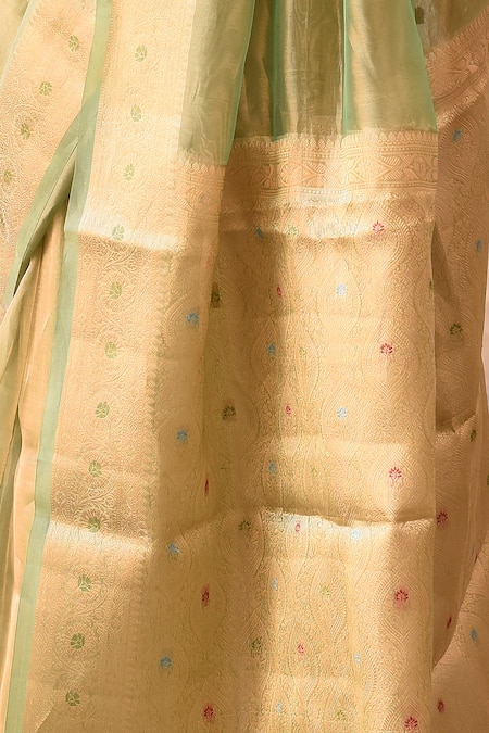 Naaritva India_Green Tissue Zari Handwoven Banarasi Saree With Running Blouse _at_Aza_Fashions