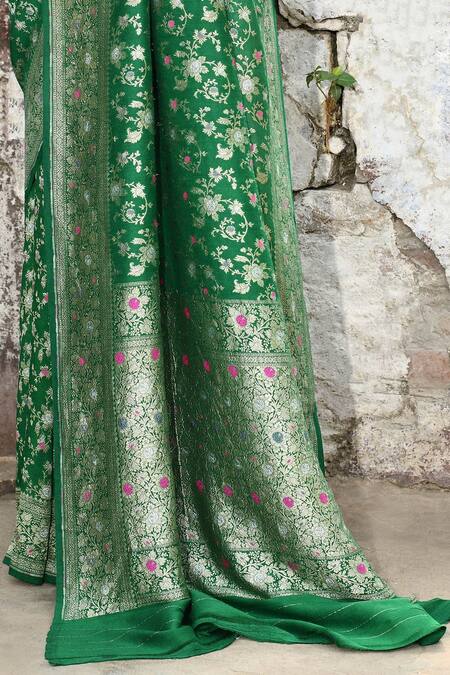 Naaritva India_Green Crepe, Silk Zari Handwoven Banarasi Saree With Running Blouse _at_Aza_Fashions