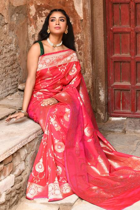 Naaritva India_Red Silk Zari Handwoven Banarasi Saree With Running Blouse _at_Aza_Fashions