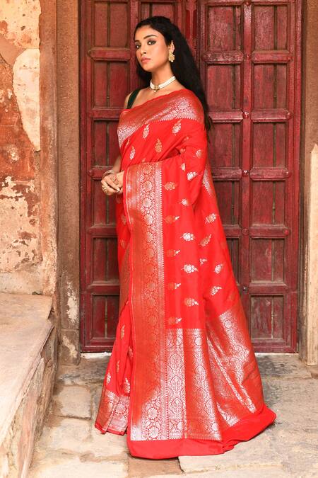 Buy_Naaritva India_Red Silk Zari Handwoven Banarasi Saree With Running Blouse _Online_at_Aza_Fashions