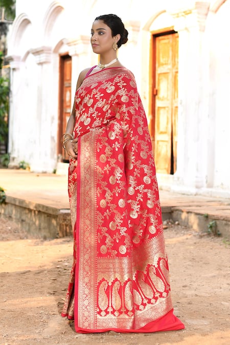 Buy_Naaritva India_Red Silk Zari Handwoven Banarasi Saree With Running Blouse _Online_at_Aza_Fashions