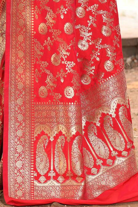 Shop_Naaritva India_Red Silk Zari Handwoven Banarasi Saree With Running Blouse _Online_at_Aza_Fashions