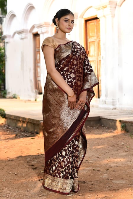 Buy_Naaritva India_Brown Silk Zari Handwoven Coffee Banarasi Saree With Running Blouse _Online_at_Aza_Fashions