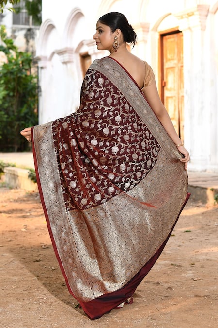 Naaritva India Handwoven Zari Coffee Brown Banarasi Saree With Running Blouse 