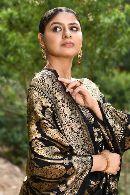 Shop_Naaritva India_Black Silk Zari Handwoven Banarasi Saree With Running Blouse _Online_at_Aza_Fashions