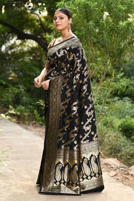 Buy_Naaritva India_Black Silk Zari Handwoven Banarasi Saree With Running Blouse 