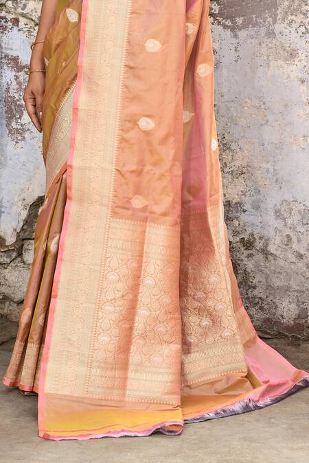 Naaritva India_Green Zari Handwoven Banarasi Saree With Running Blouse _at_Aza_Fashions