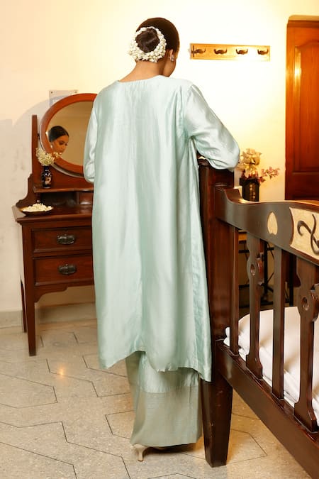 Shop Eeda Blue Silk Keyhole Neck Powder Chiniya Kurta Pant Set at Aza Fashions Shop_Eeda_Blue Silk Keyhole Neck Powder Chiniya Kurta Pant Set _at_Aza_Fashions