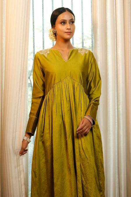 Eeda_Green Shantoon, Silk Embroidery V-neck Chiniya Anarkali Dress _at_Aza_Fashions