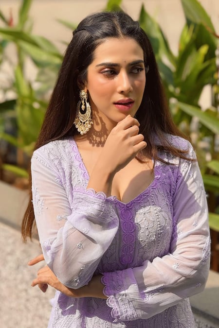 LABEL AISHWARYRIKA_Purple Georgette Embroidery Square Neck Velvet Twilight Chikankari Kurta Set _Online_at_Aza_Fashions